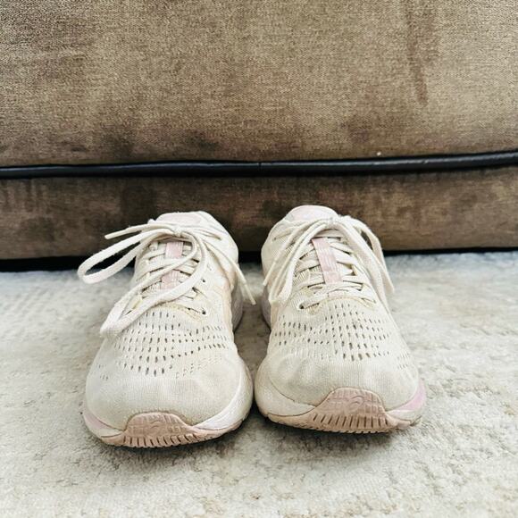 ASICS Gel Kayano 29 Minearl Biege Champagne Running Sneakers woman’s 10 - Picture 2 of 10